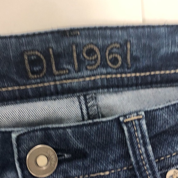 DL1961 29 Blue Jeans Melissa Wide Leg Surf 5 Pocket Zipper Excellent Condition - Picture 3 of 12